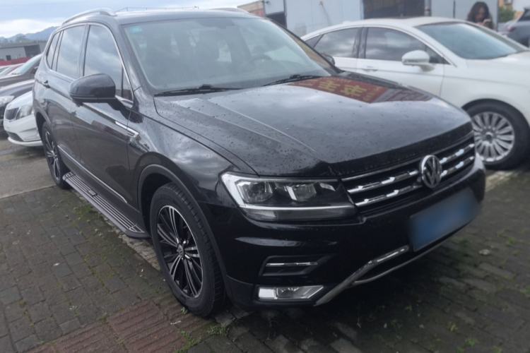 Used Volkswagen Tiguan L 2019 Updated Version 330TSI Automatic Two-Wheel Drive Panoramic Comfort Edition China VI Standard Front Right 45 Deg