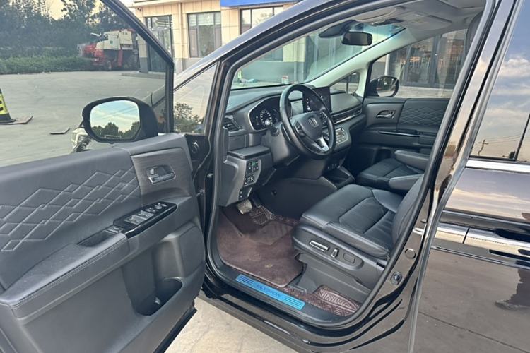 Used Honda Elysion 2022 2.0L eHEV Luxury Edition