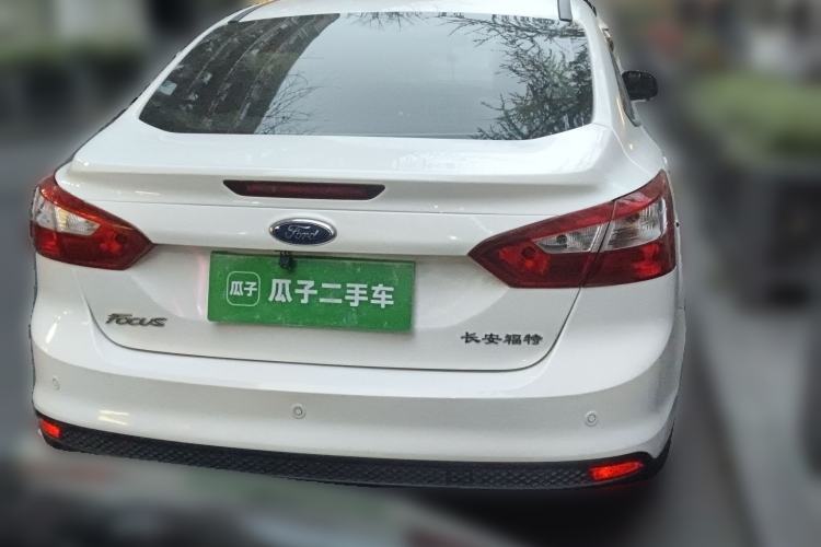 Used Ford Focus 2012 Sedan 1.6L Automatic Fashion Edition