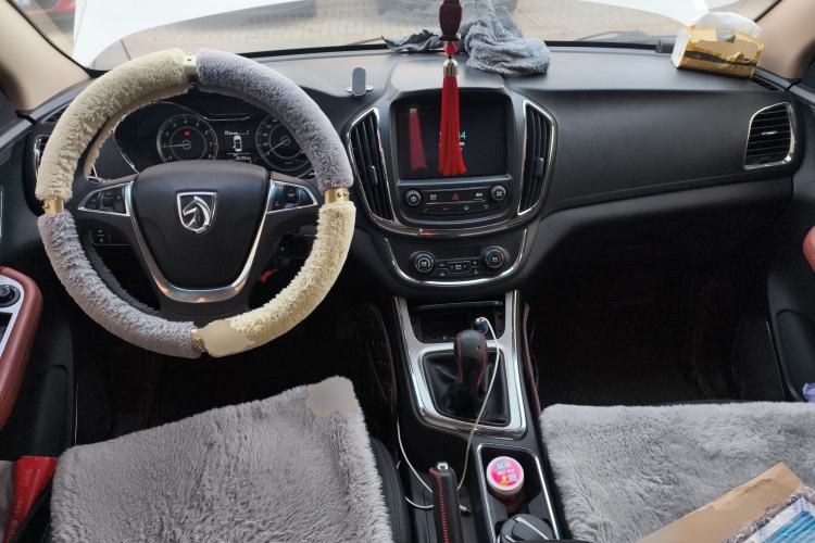 Used Baojun 560 2015 1.8L Manual Elite Edition