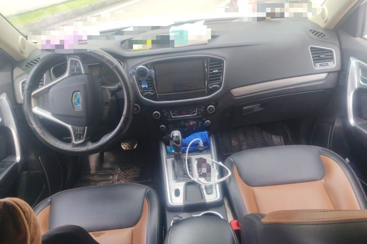 Used Geely Auto Vision X6 2016 1.3T CVT Flagship Model Center Console