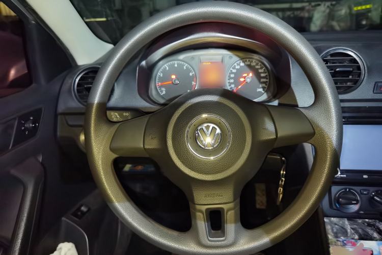 Used Volkswagen Jetta 2015 Zhuihui Edition 1.4L Manual Fashion Model