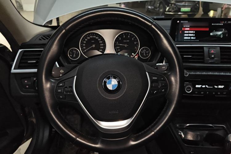 Used BMW 3 Series 2019 320Li Fashion Model
