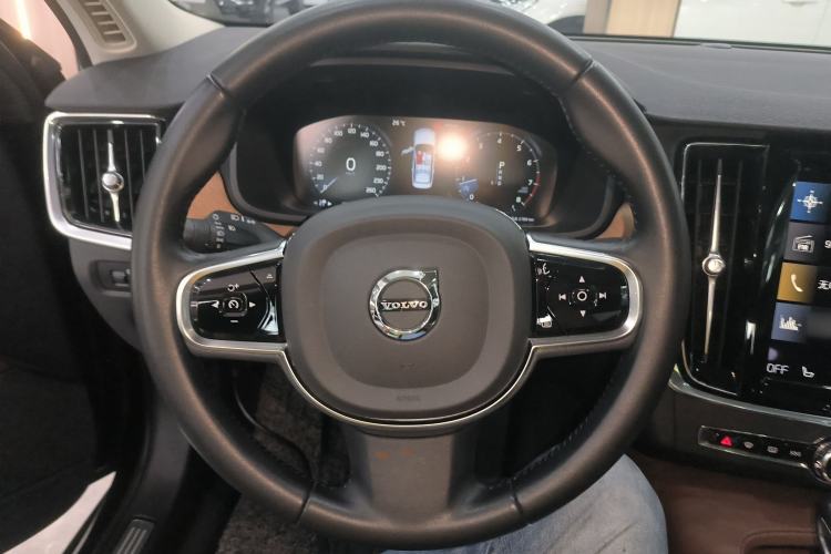 Used Volvo S90 2020 T5 Zhiyi Luxury Edition
