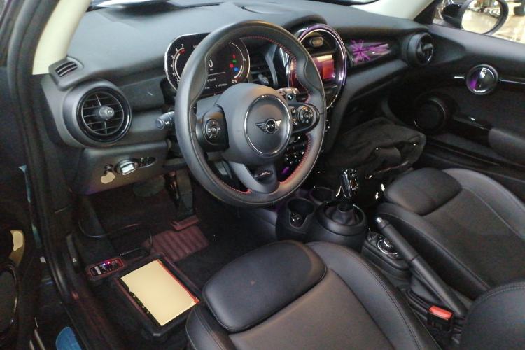 Used MINI 2021 2.0T COOPER S Classic Edition Center Console