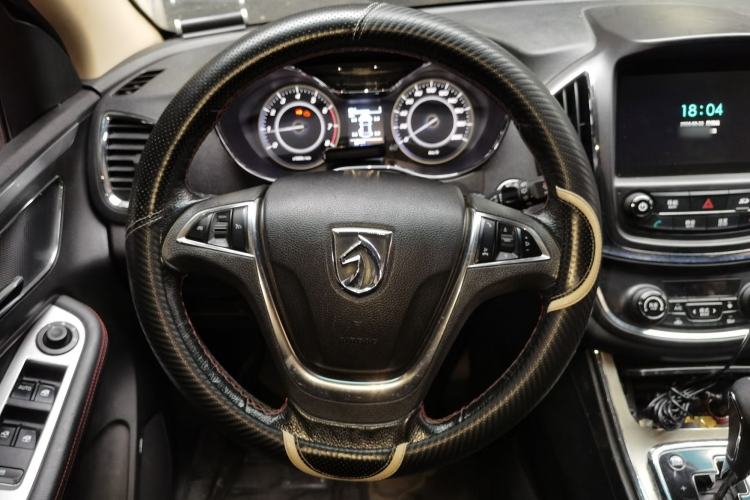 Used Baojun 560 2016 1.8L iAMT Luxury Model
