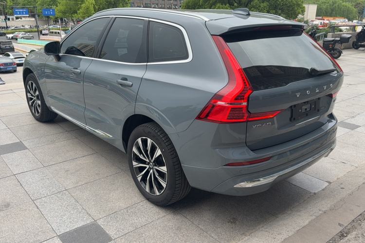 Used Volvo XC60 2023 B5 4x4 Smart Luxury Edition
