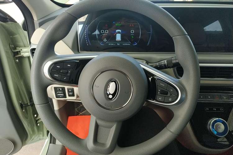 Used ORA White Cat 2022 Xiaoyue Mao Edition 401 km Flagship Model Lithium Ternary