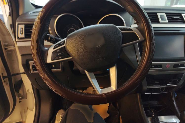 Used BAIC Senova X65 2015 2.0T Manual Luxury Edition
