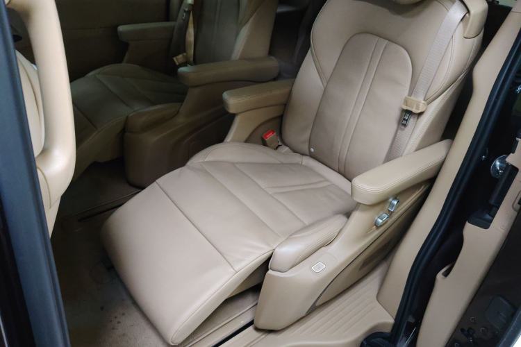 Used Buick GL8 2021 ES Landtrek 653T Luxury Model
