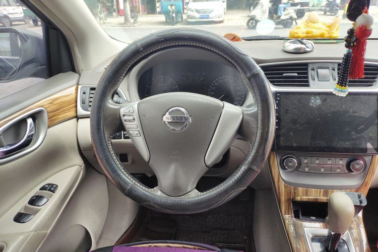 Used Nissan Sylphy 2012 1.6 XL CVT Luxury Edition Steering Wheel