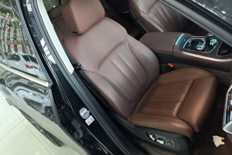 Used BMW X5 2022 xDrive40i Luxury Edition M Sport Package
