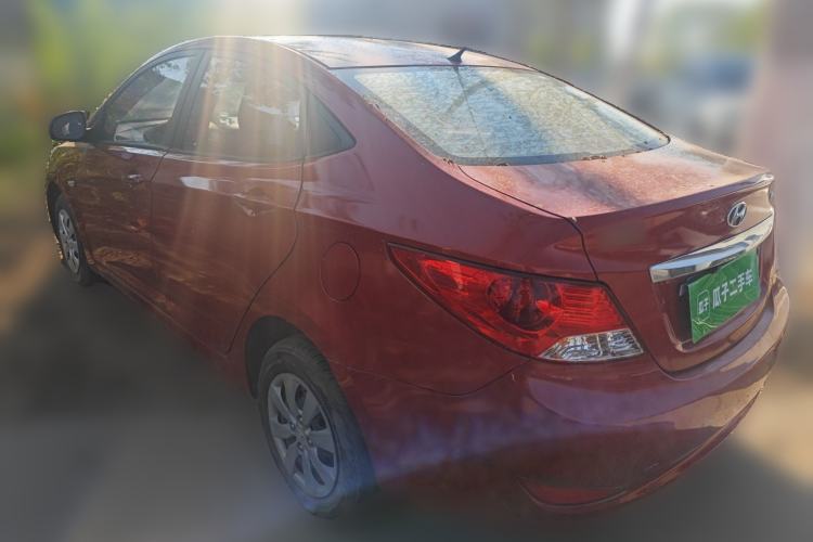 Used Hyundai Verna (older generation) 2010 Sedan 1.4L Manual Comfort GS Rear Left 45 Deg