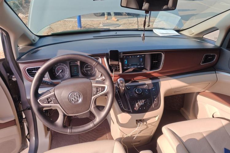 Used Buick GL8 2018 28T Comfort Model China VI Standard