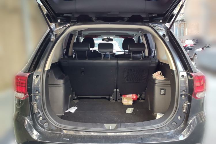 Used Mitsubishi Outlander 2019 2.0L Two-Wheel Drive Comfort Edition 5 Seats China VI Standard
