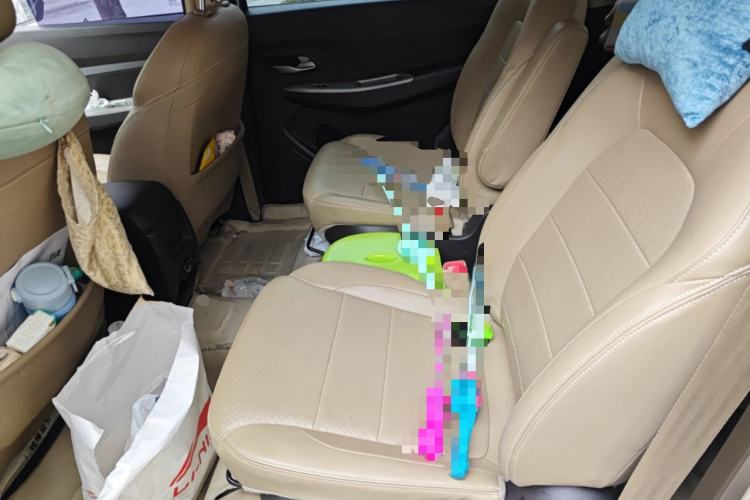 Used Wuling Hongguang 2019 1.5L S Comfort Edition China VI LAR Left Rear Seat