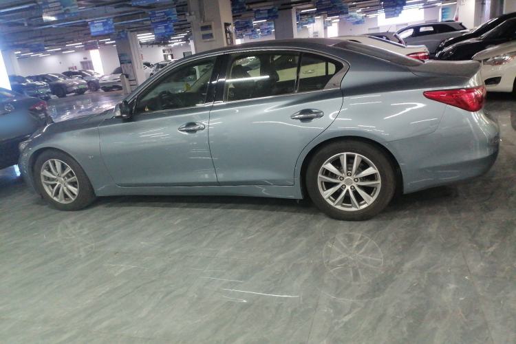 Used Infiniti Q50 2014 3.7L Luxury Edition Exterior 2
