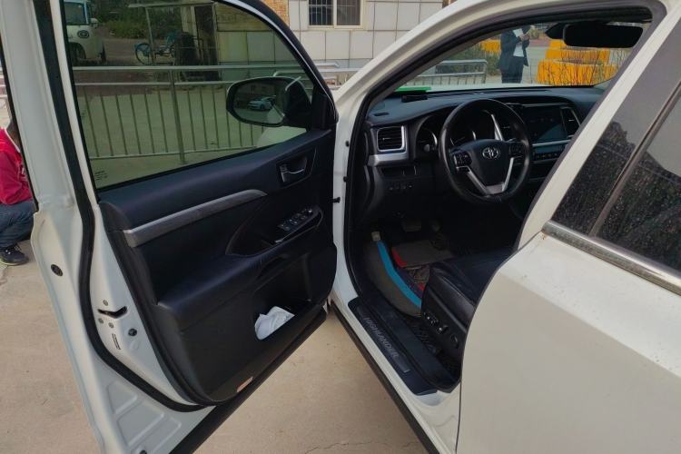 Used Toyota Highlander 2021 2.0T Four-Wheel Drive Prestige Version 7 Seats
