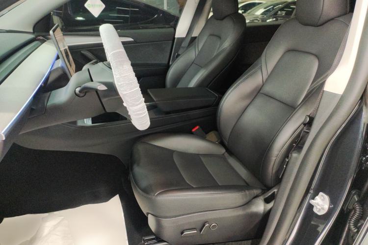 Used Tesla Model Y 2024 Long-Range All-Wheel-Drive Version
