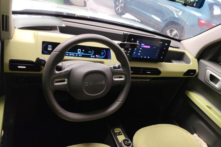 Used Geely Galaxy Panda 2023 Panda Mini 200km Endurance Bear