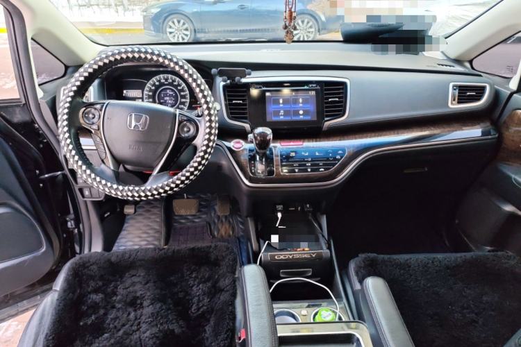 Used Honda Odyssey 2015 2.4L Smart Edition
