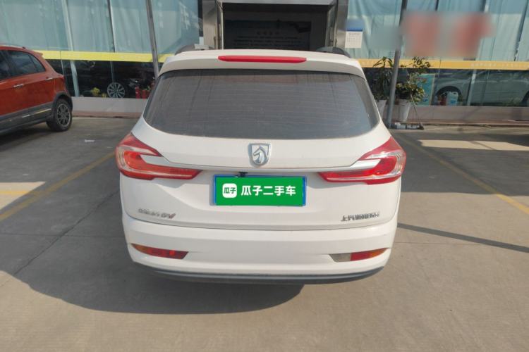 Used Baojun 310W 2017 1.5L Manual Comfort Version China VI Emission Standard
