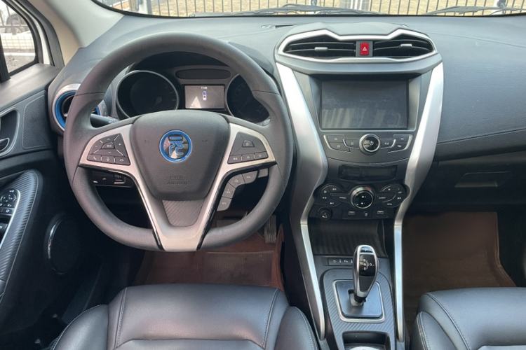 Used BYD Yuan New Energy 2018 EV360 Smart Connect Cool Edition Interior 4