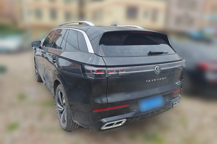 Used Volkswagen Tavendor 2024 380TSI All-Wheel-Drive R-Line Cruise Premium Edition Rear Left 45 Deg