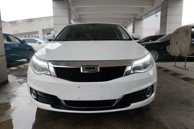 Used Qoros 3 2017 Hatchback 1.6L Automatic Zhiyue Model