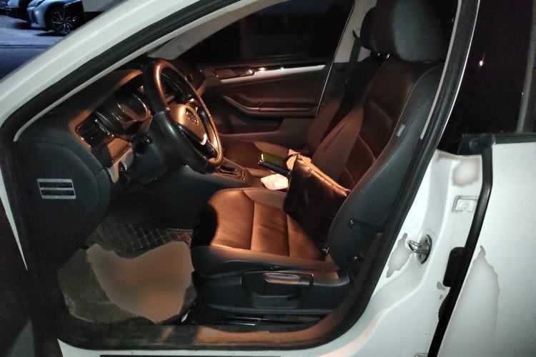 Used Volkswagen Sagitar 2015 1.6L Automatic Comfort Model