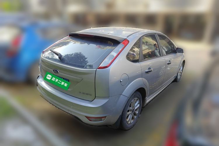 Used Ford Focus 2011 Hatchback 1.8L Automatic Fashion Edition Rear Right 45 Deg