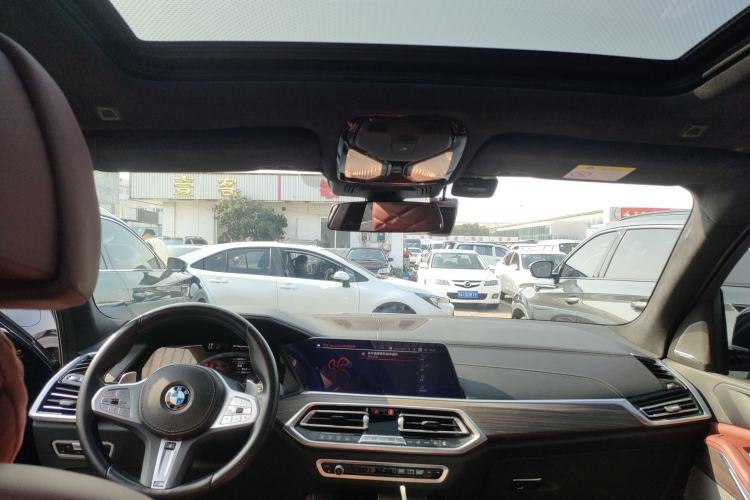 Used BMW X5 2022 xDrive 40Li Luxury Edition M Sport Package