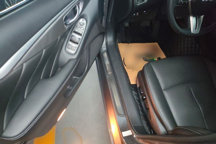 Used Infiniti Q50L 2022 2.0T Enjoyment Edition Driver Seat