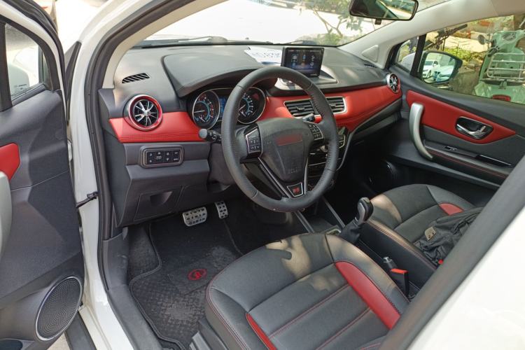 Used Haval H1 2015 1.5L AMT Luxury Model