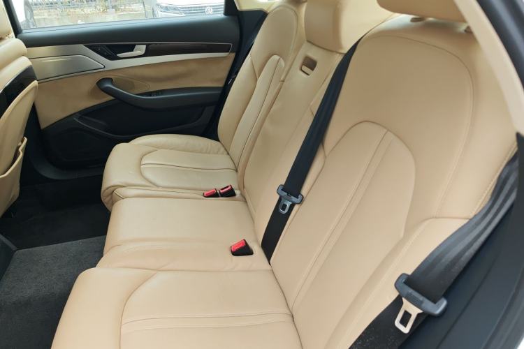 Used Audi A8 2013 A8L 45 TFSI quattro Comfort model