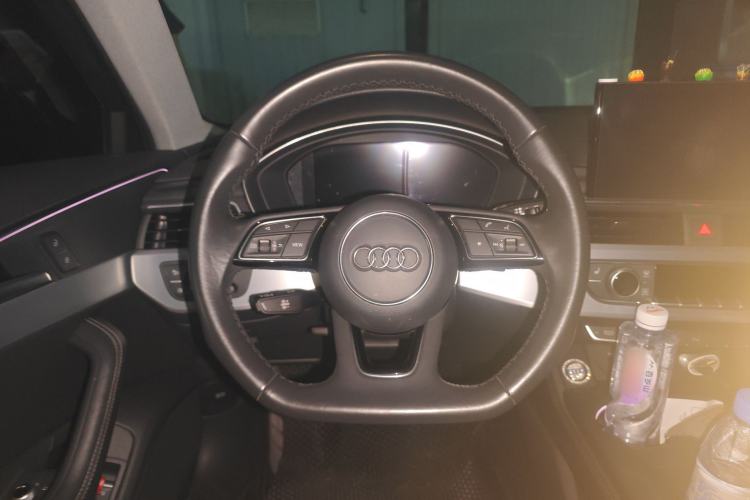 Used Audi A4L 2022 40 TFSI Luxury Dynamic Model