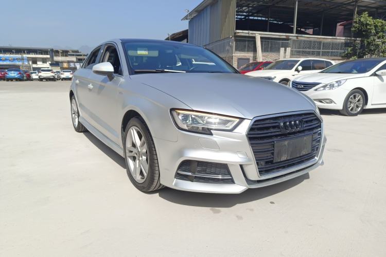 Used Audi A3 2019 Limousine 35 TFSI Fashion Edition China V standard
