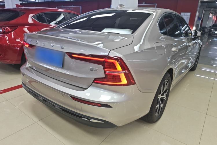 Used Volvo S60 2024 B4 Zhiyi Luxury Edition