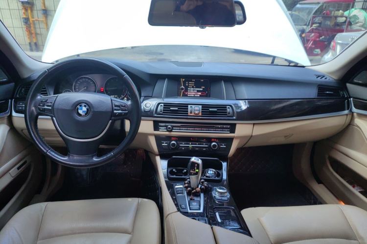 Used BMW 5 Series 2013 525Li Leading Model