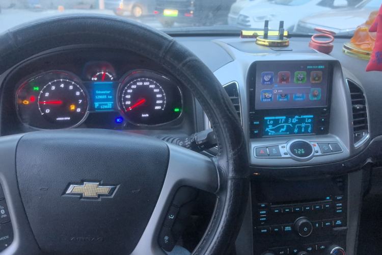 Used Chevrolet Captiva 2015 2.4L 4x4 Flagship Edition 7-Seater