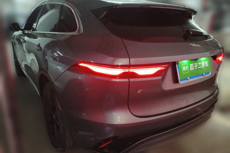 Used Jaguar F-PACE 2021 250 PS R-Dynamic SE
