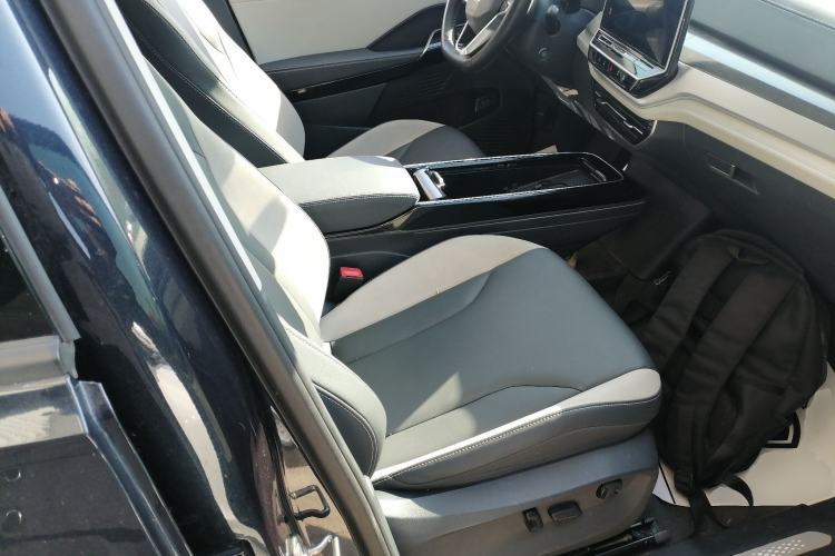 Used Volkswagen ID.6 CROZZ 2022 Long-Range PURE+ Edition
