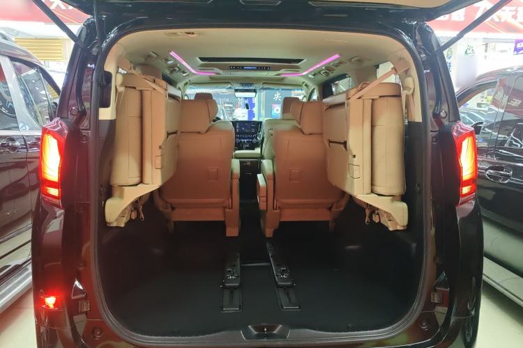 Used Toyota Alphard 2021 Dual-Engine 2.5L Luxury Edition Trunk