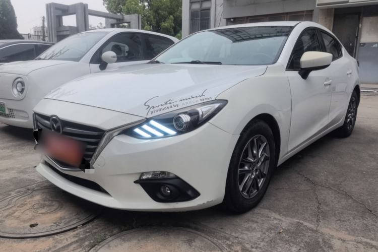 Used Mazda 3 Axela 2016 Sedan 1.5L Automatic Comfort Model