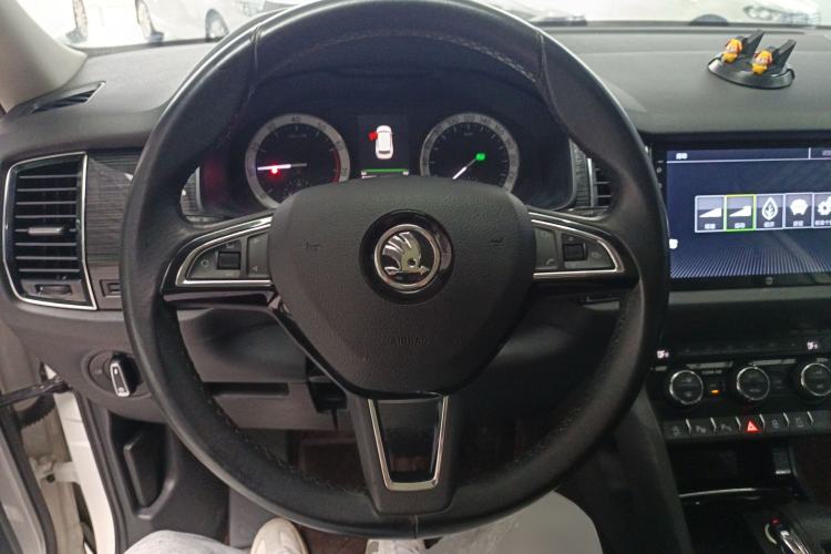 Used Skoda Kodiaq 2017 TSI330 7-Seater Two-Wheel-Drive Luxury Tech Edition
