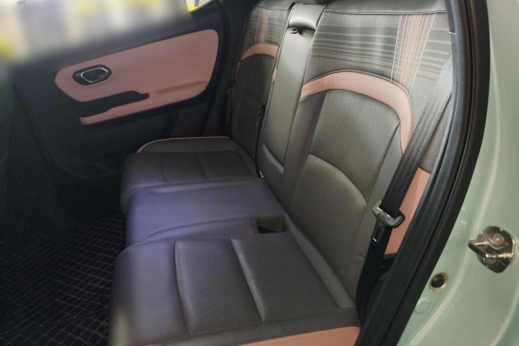 Used AION Y 2022 70 Tech Edition Lithium Iron Phosphate