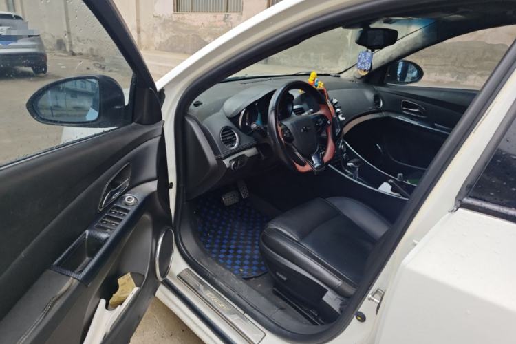 Used Chevrolet Cruze 2011 1.8L SX Automatic Transmission
