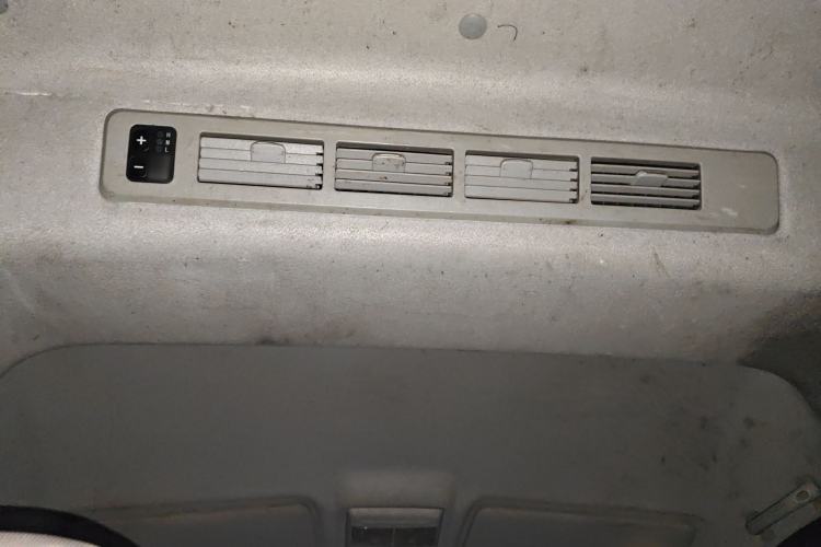 Used Jinbei Gold Hiace 2021 1.5L Passenger Vehicle Engineering Lion 7 Seats
