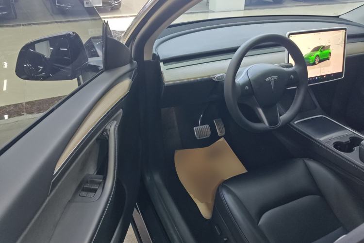 Used Tesla Model Y 2022 Rear-Wheel-Drive Version