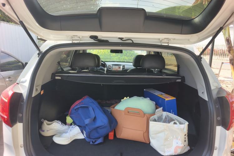 Used Kia Sportage R 2011 2.0L Automatic Two-Wheel Drive Premium Edition
